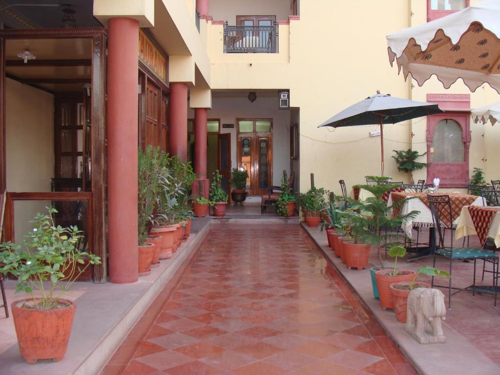 Hotel Desert Winds Bikaner Exterior photo